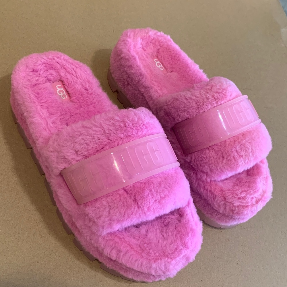 UGG Vibrant Pink Fluffy Slides - Picture 2 of 4